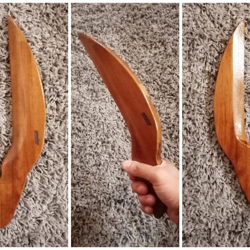 Couteau "Le boomerang" en bois d' Iroko